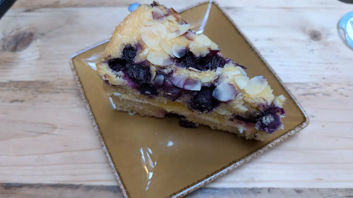 Love Cake By The Castle – cake shop in Corfe Castle, Wareham